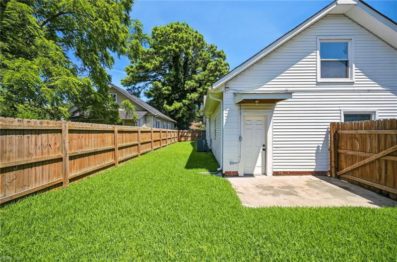 Photo 28 of 36 residential for sale in Norfolk virginia