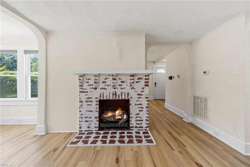 Photo 27 of 41 residential for sale in Norfolk virginia