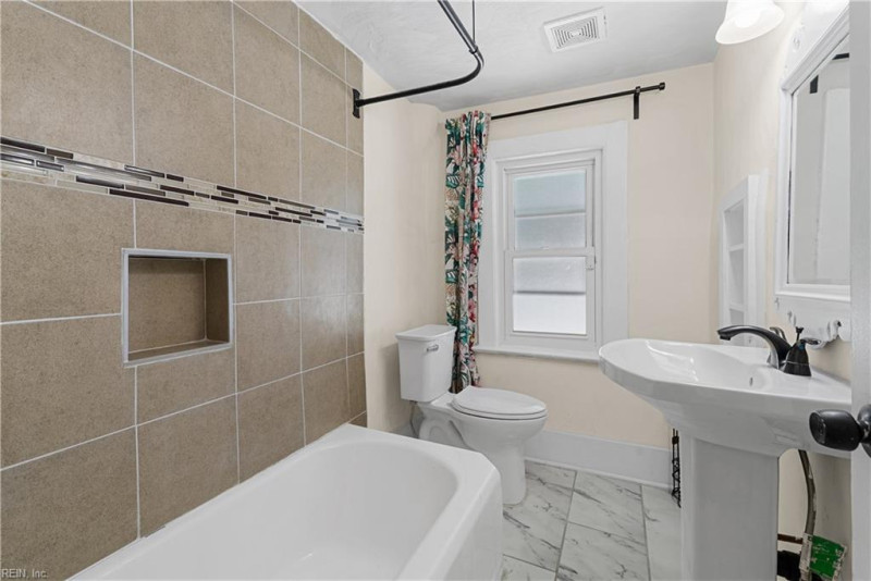 Photo 35 of 41 residential for sale in Norfolk virginia