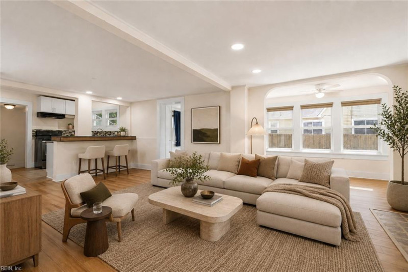 Photo 7 of 41 residential for sale in Norfolk virginia