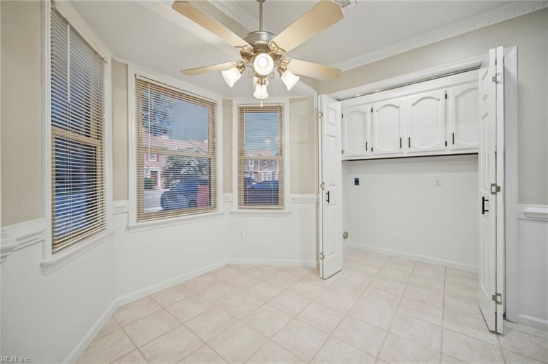 Photo 4 of 19 residential for sale in Chesapeake virginia