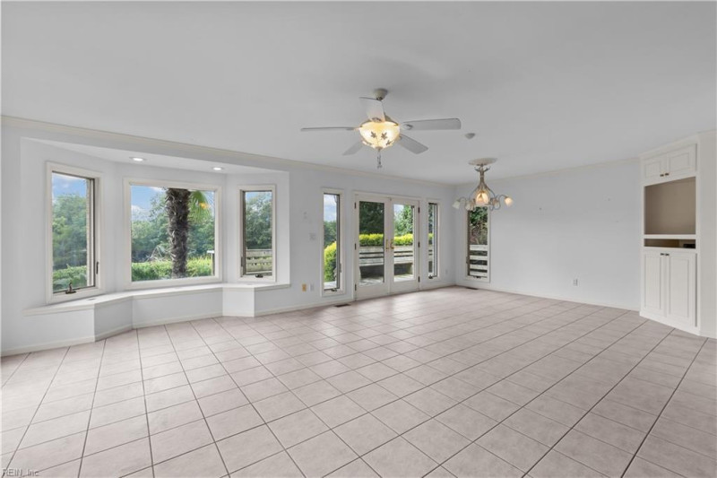 Photo 15 of 47 residential for sale in Virginia Beach virginia