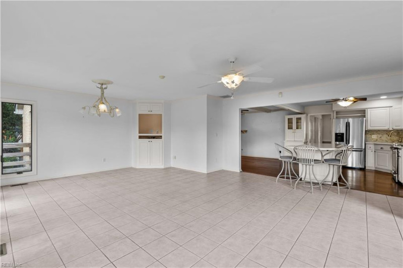 Photo 16 of 47 residential for sale in Virginia Beach virginia