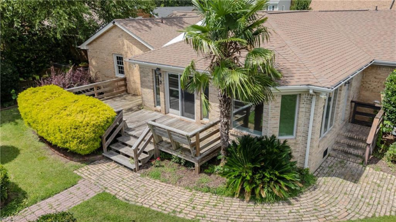 Photo 2 of 47 residential for sale in Virginia Beach virginia