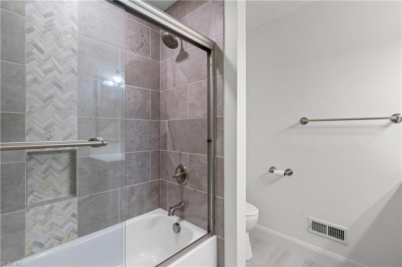 Photo 31 of 47 residential for sale in Virginia Beach virginia