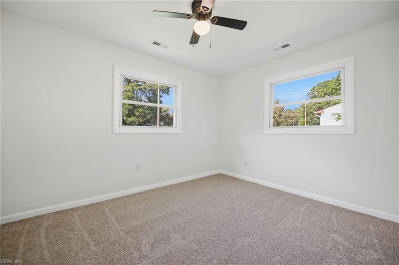 Photo 17 of 28 residential for sale in Hampton virginia