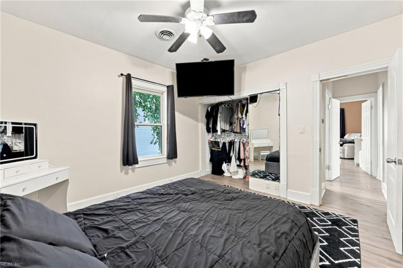 Photo 18 of 33 residential for sale in Norfolk virginia Photo 18 of 33 residential for sale in Norfolk virginia
