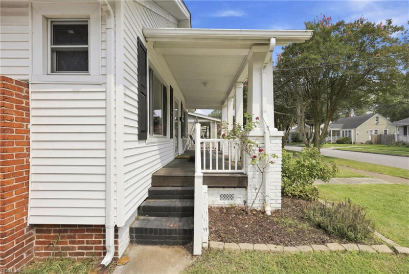 Photo 3 of 33 residential for sale in Norfolk virginia Photo 3 of 33 residential for sale in Norfolk virginia