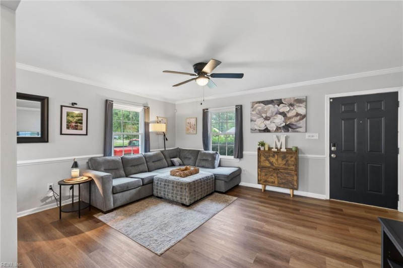 Photo 7 of 26 residential for sale in Newport News virginia