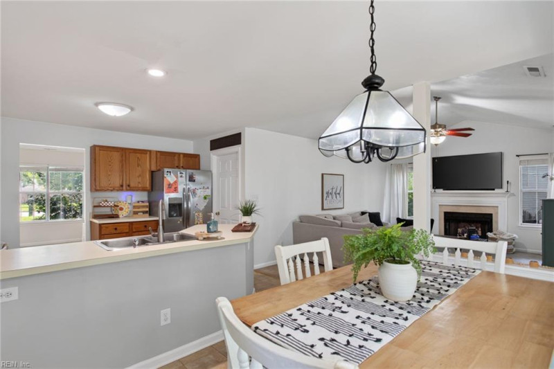 Photo 10 of 40 residential for sale in Suffolk virginia