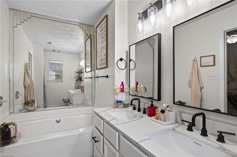 Photo 21 of 40 residential for sale in Suffolk virginia