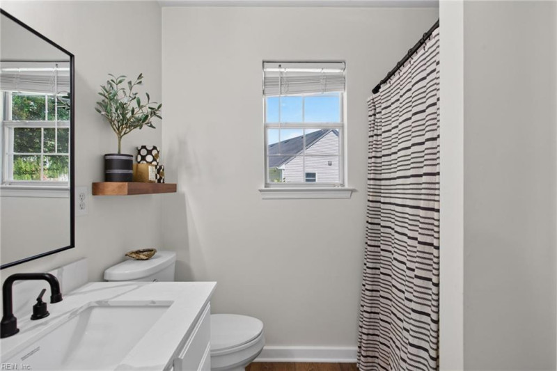 Photo 22 of 40 residential for sale in Suffolk virginia