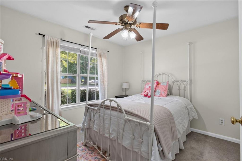 Photo 23 of 40 residential for sale in Suffolk virginia