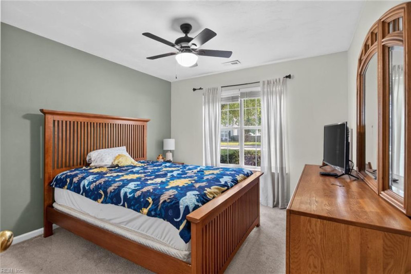 Photo 25 of 40 residential for sale in Suffolk virginia