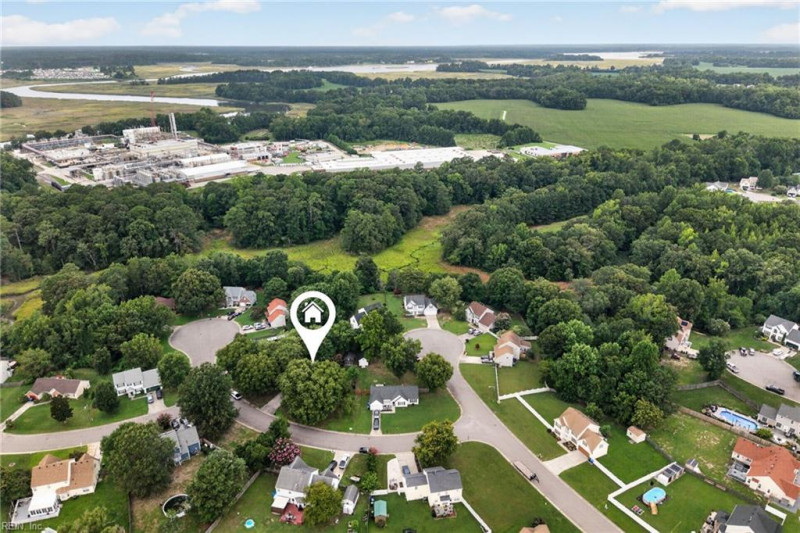 Photo 39 of 40 residential for sale in Suffolk virginia