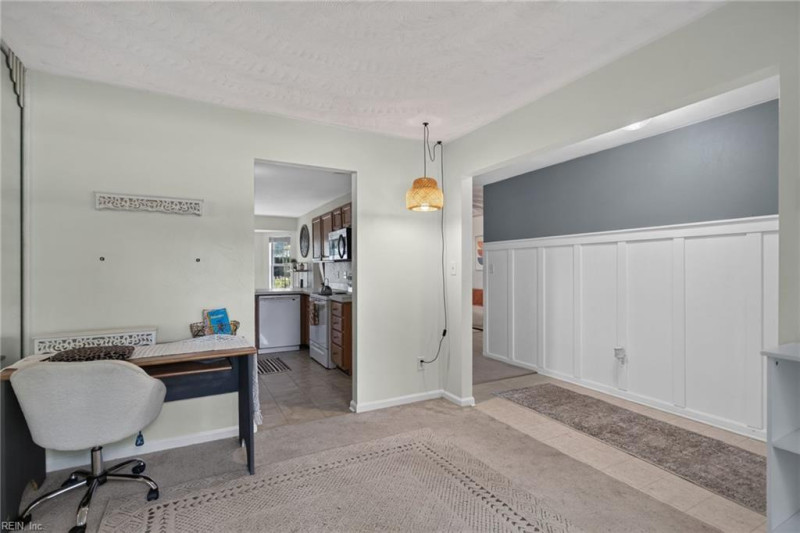Photo 6 of 40 residential for sale in Suffolk virginia