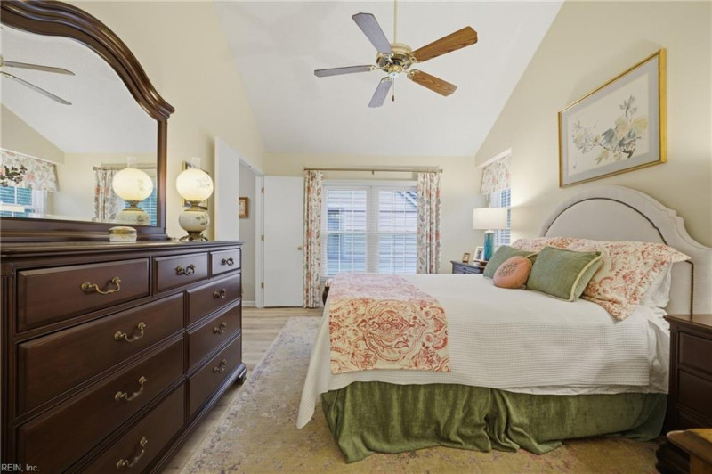 Photo 14 of 44 residential for sale in Chesapeake virginia