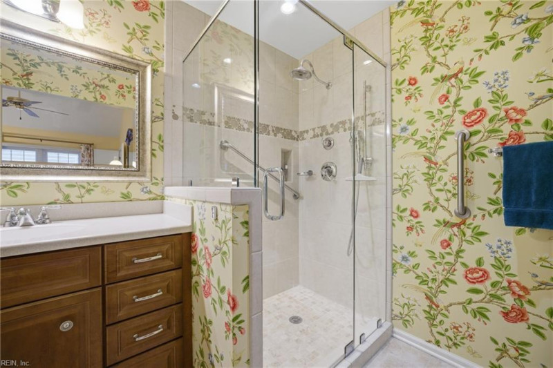 Photo 17 of 44 residential for sale in Chesapeake virginia