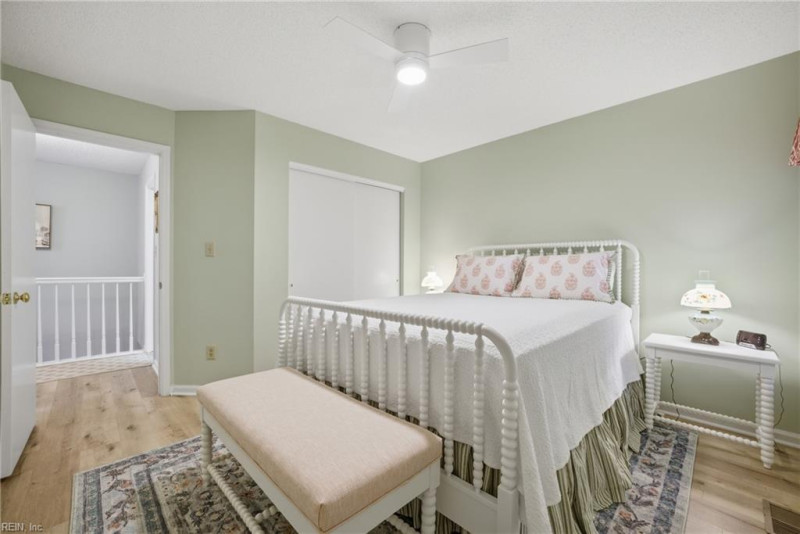 Photo 23 of 44 residential for sale in Chesapeake virginia