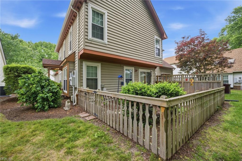 Photo 28 of 44 residential for sale in Chesapeake virginia