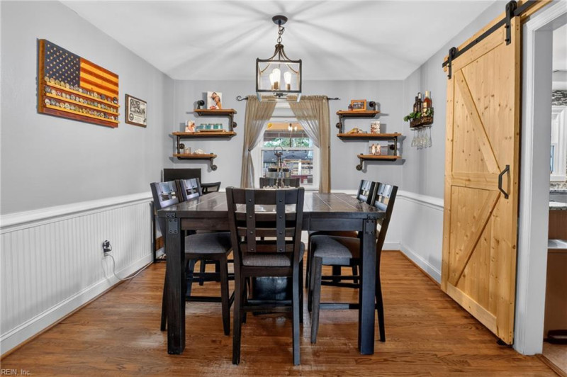 Photo 11 of 38 residential for sale in Chesapeake virginia
