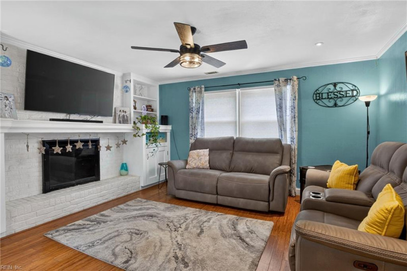 Photo 17 of 38 residential for sale in Chesapeake virginia
