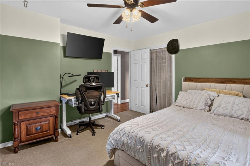Photo 21 of 38 residential for sale in Chesapeake virginia