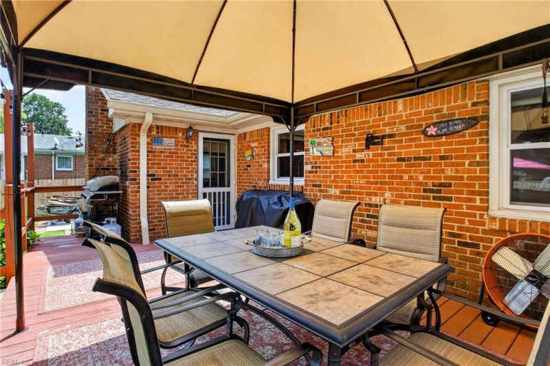 Photo 28 of 38 residential for sale in Chesapeake virginia