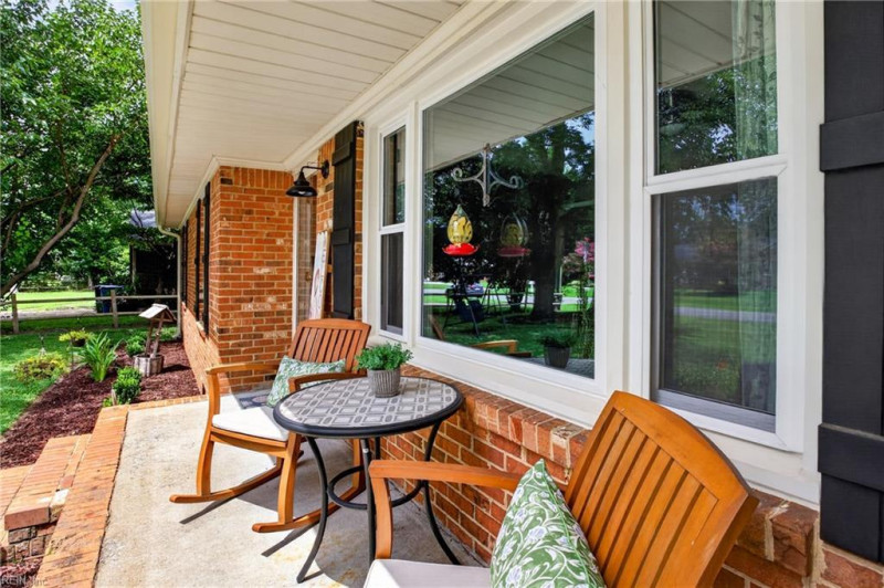 Photo 6 of 38 residential for sale in Chesapeake virginia
