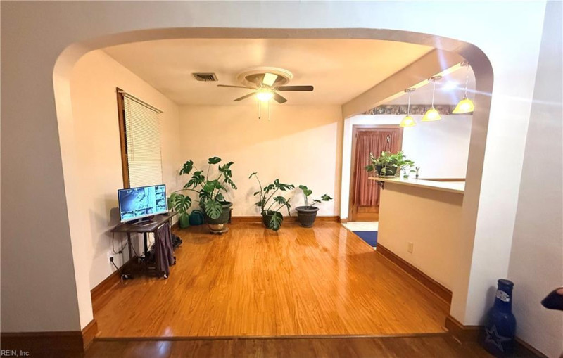 Photo 16 of 23 residential for sale in Portsmouth virginia Photo 16 of 23 residential for sale in Portsmouth virginia