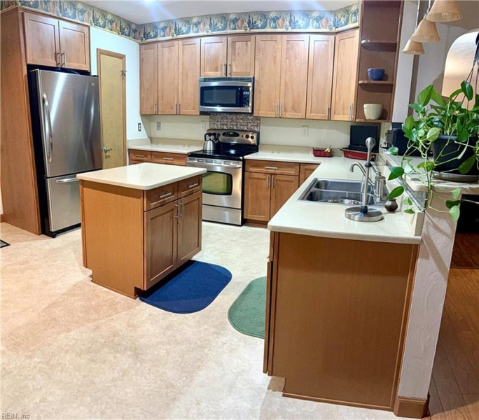 Photo 17 of 23 residential for sale in Portsmouth virginia Photo 17 of 23 residential for sale in Portsmouth virginia