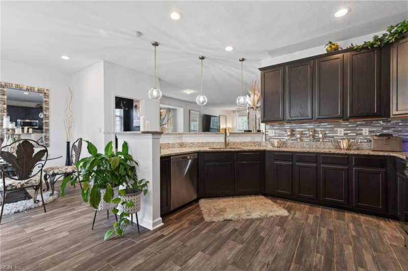Photo 10 of 25 residential for sale in Virginia Beach virginia