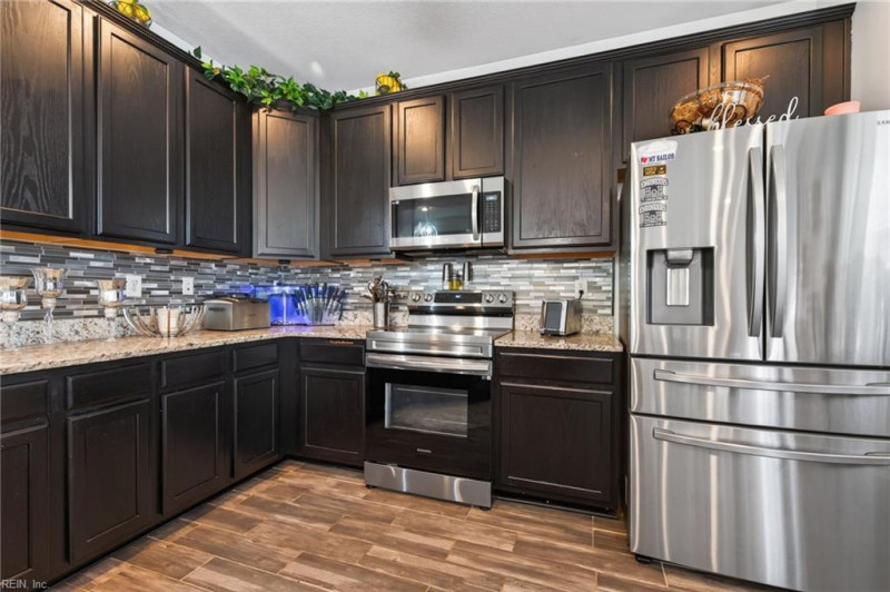 Photo 11 of 25 residential for sale in Virginia Beach virginia