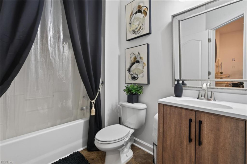 Photo 18 of 25 residential for sale in Virginia Beach virginia