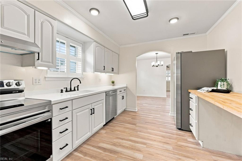 Photo 19 of 48 residential for sale in Virginia Beach virginia