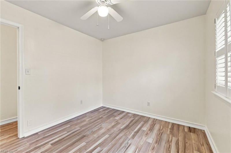 Photo 24 of 48 residential for sale in Virginia Beach virginia