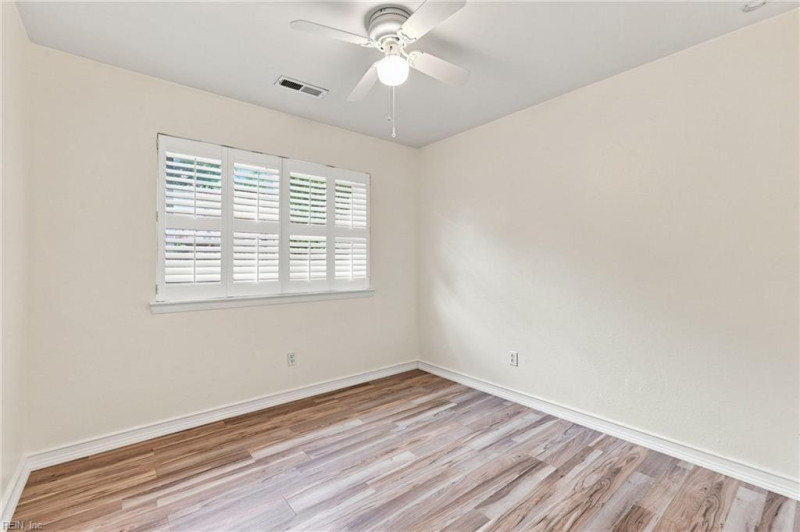 Photo 27 of 48 residential for sale in Virginia Beach virginia