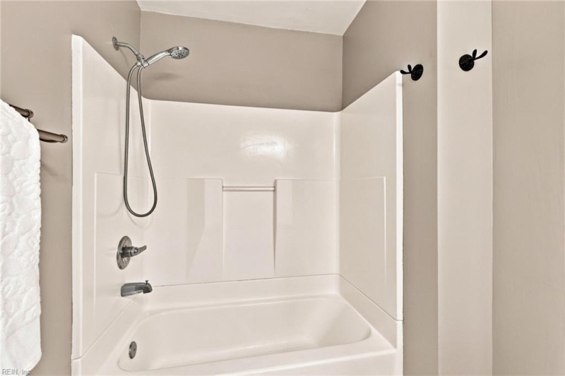 Photo 34 of 48 residential for sale in Virginia Beach virginia