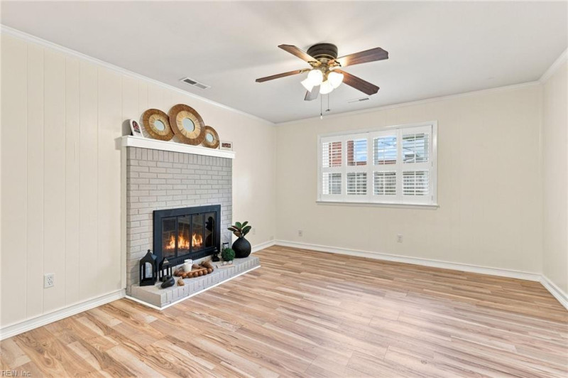 Photo 7 of 48 residential for sale in Virginia Beach virginia