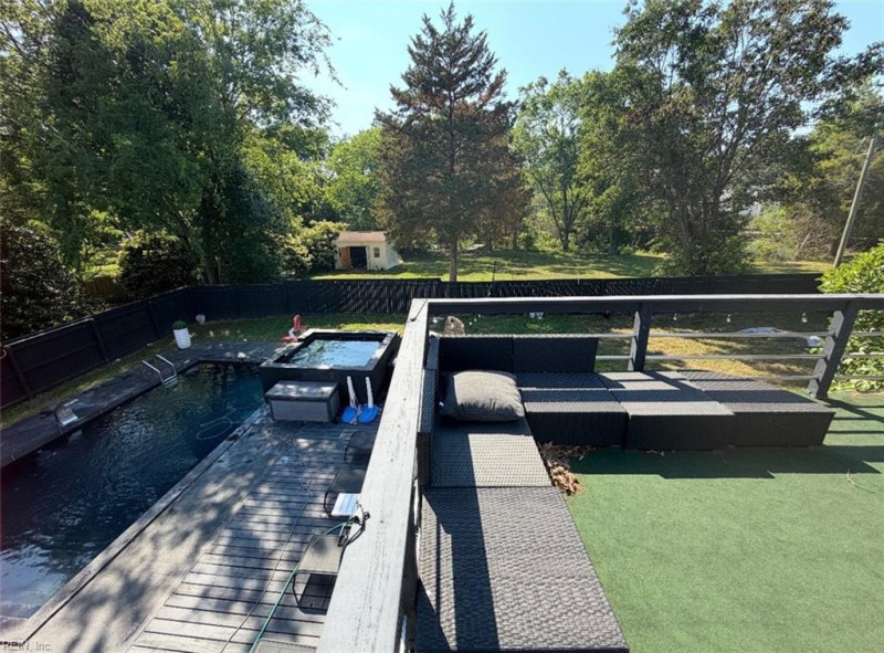 Photo 5 of 8 residential for sale in Chesapeake virginia