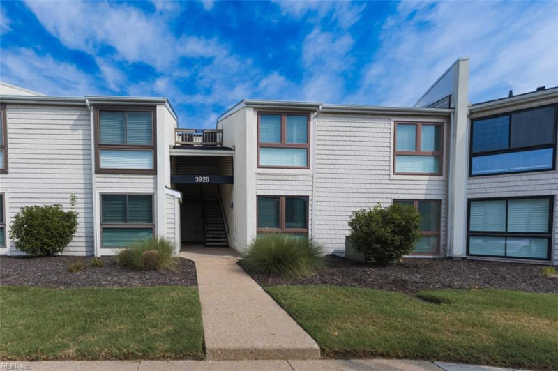 Photo 1 of 34 residential for sale in Virginia Beach virginia