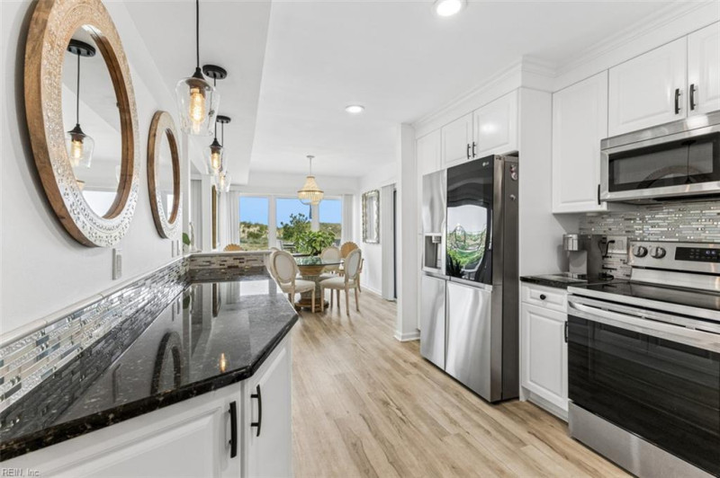 Photo 14 of 34 residential for sale in Virginia Beach virginia