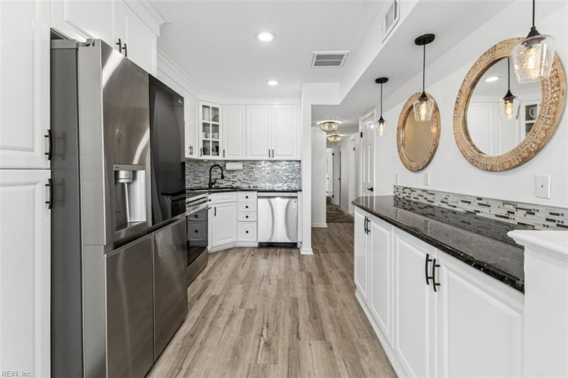 Photo 17 of 34 residential for sale in Virginia Beach virginia