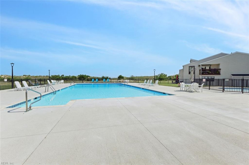 Photo 6 of 34 residential for sale in Virginia Beach virginia