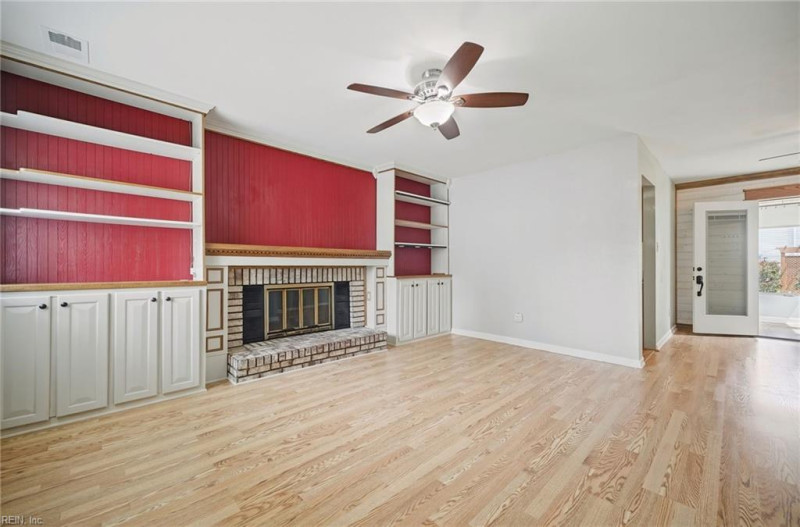 Photo 3 of 48 residential for sale in Virginia Beach virginia Photo 3 of 48 residential for sale in Virginia Beach virginia