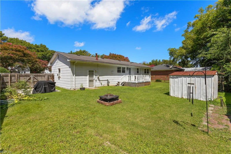 Photo 17 of 18 residential for sale in Norfolk virginia