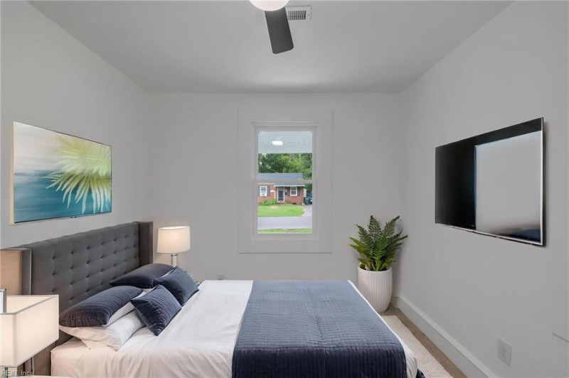 Photo 28 of 32 residential for sale in Hampton virginia