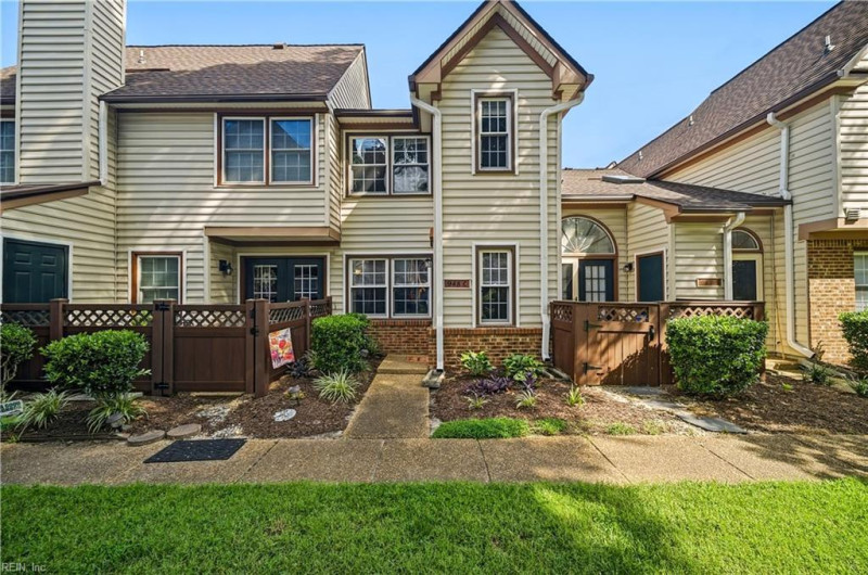 Photo 1 of 20 residential for sale in Chesapeake virginia Photo 1 of 20 residential for sale in Chesapeake virginia