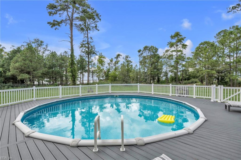 Photo 40 of 42 residential for sale in York County virginia