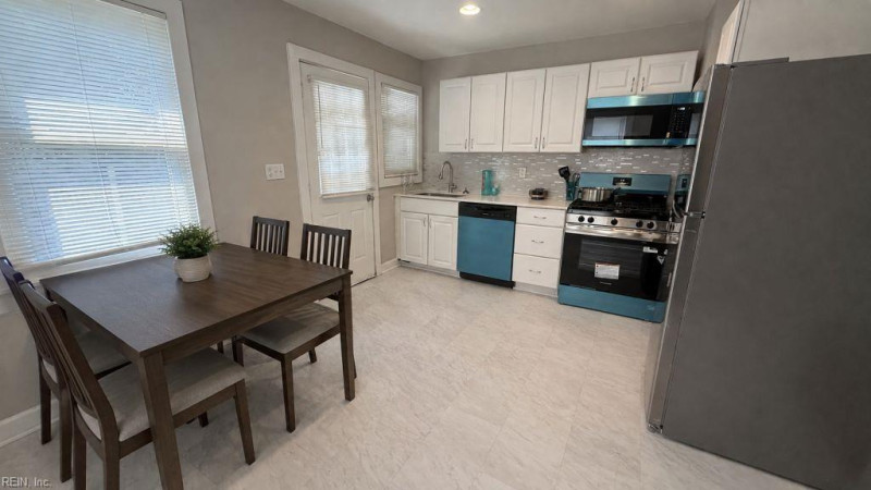 Photo 4 of 10 residential for sale in Norfolk virginia